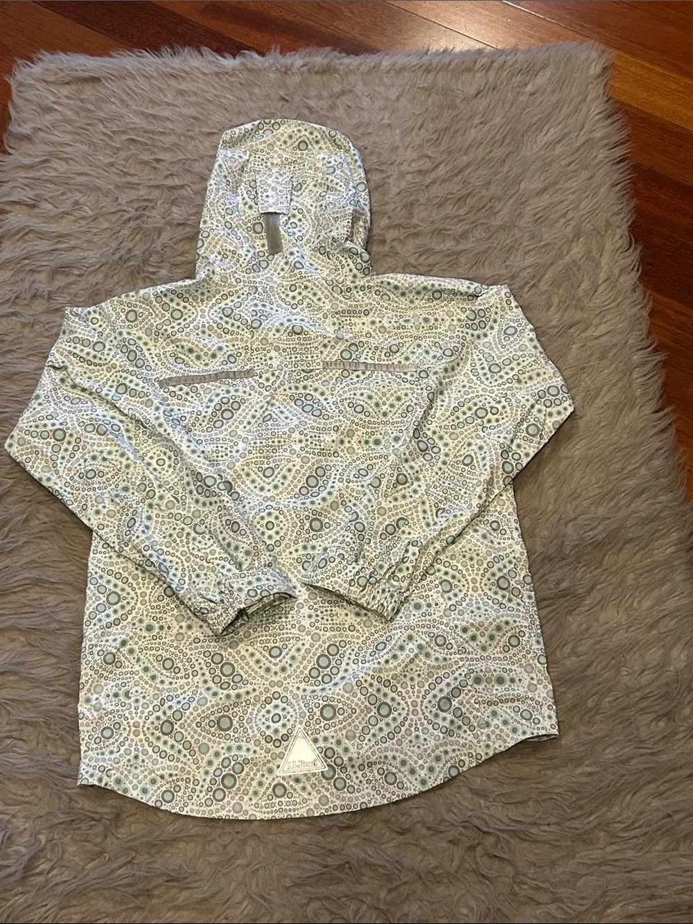 LL Bean Lightweight Hooded Rain Jacket in Mint And Gray Print